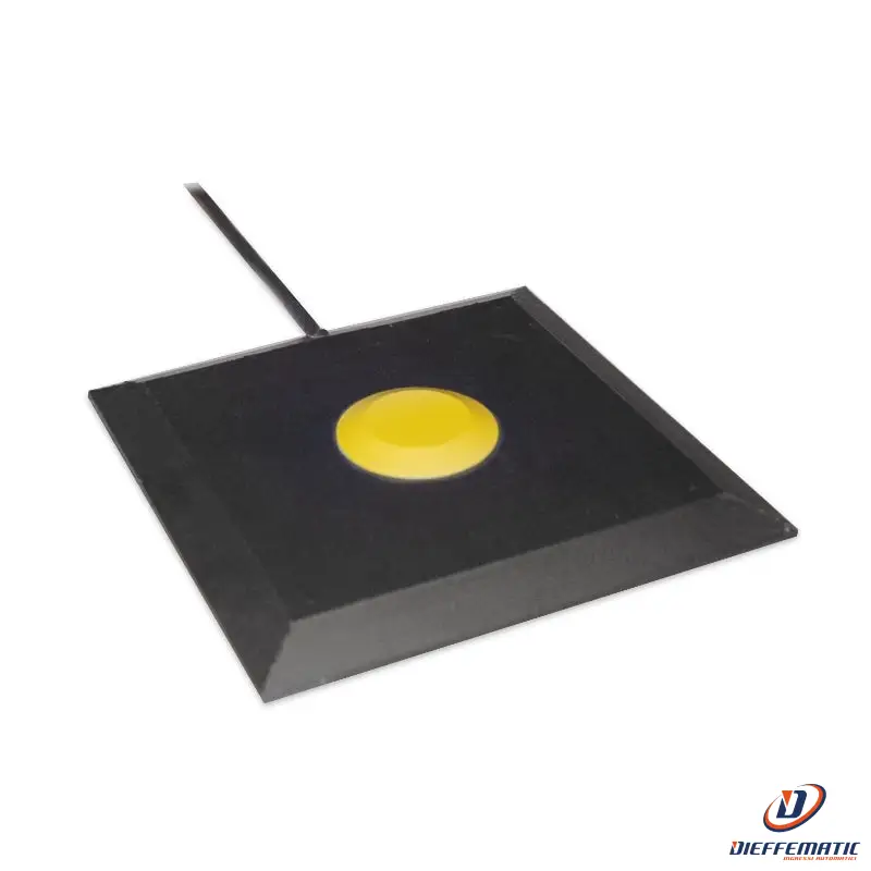 Pulsante piatto per il controllo delle macchine Bircher ES-BUTTON 150X150 210970