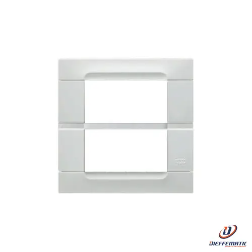 Urmet Placca Tecnopolimero Bianco Helsinki 4+4 Moduli 10824.B.01 Originale Nuovo